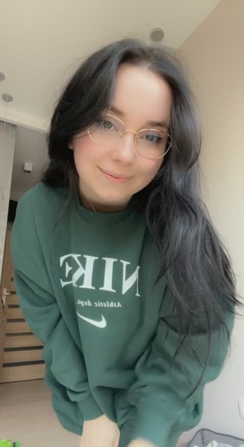 Надеюсь, тебе нравятся девушки в очках... и с огромными сиськами [Drop]