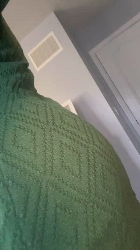 Единственный способ пойти на свой первый праздничный ужин.