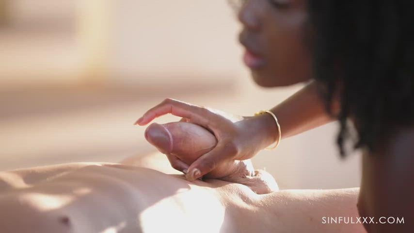 Он определенно собирается в еще одно путешествие в Африку.