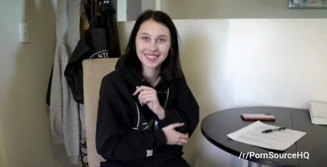 Брат кончает в нее снова и снова