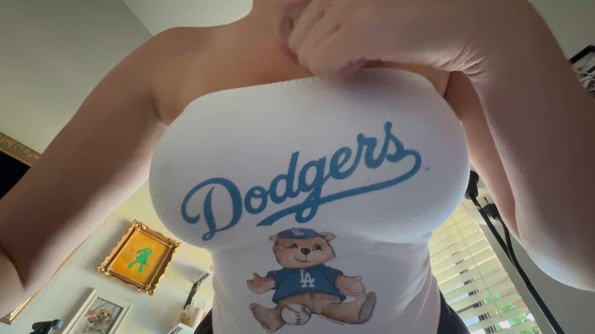 идеально подходят для того, чтобы показать их на стадионе