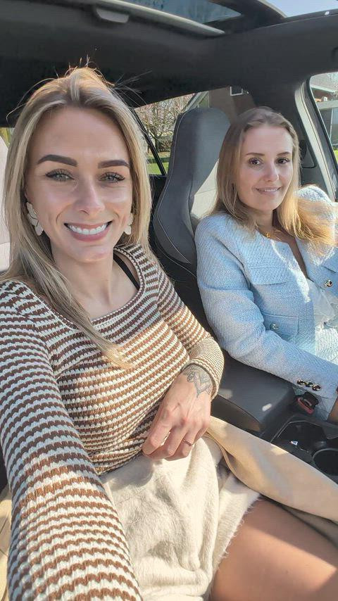 Friends Are Meant For Flashing Strangers…