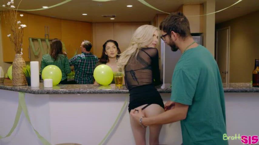 Bratty Sis - S4E8 - Удачный трах - Step Porn